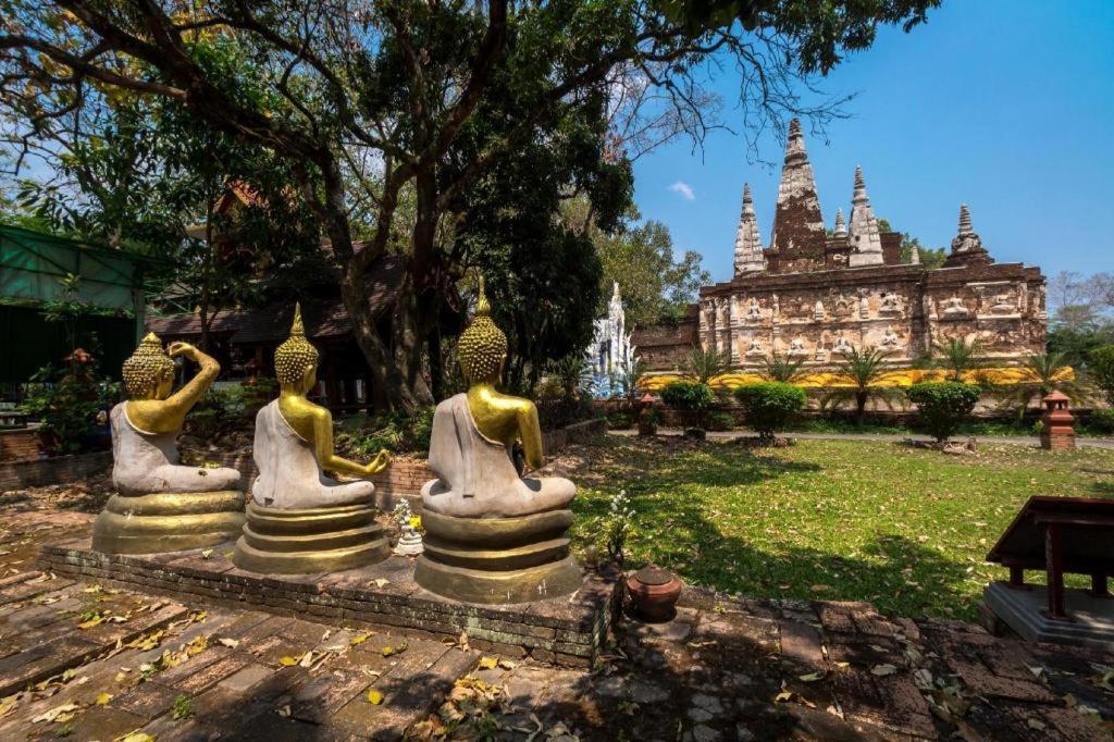 Baan Hmon-Oon Hotel Чиангмай Екстериор снимка