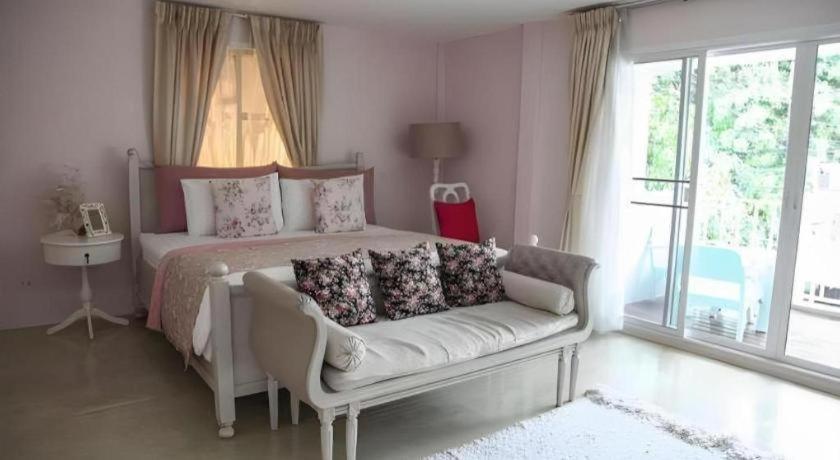 Baan Hmon-Oon Hotel Чиангмай Екстериор снимка