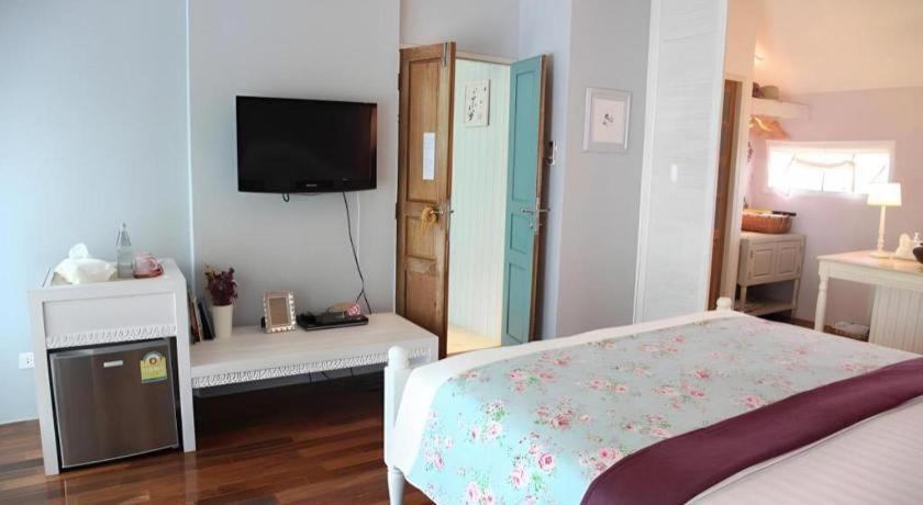 Baan Hmon-Oon Hotel Чиангмай Екстериор снимка