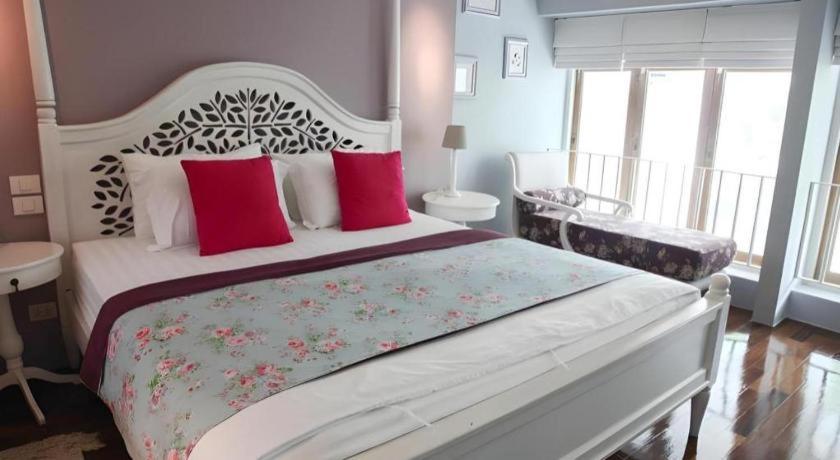 Baan Hmon-Oon Hotel Чиангмай Екстериор снимка