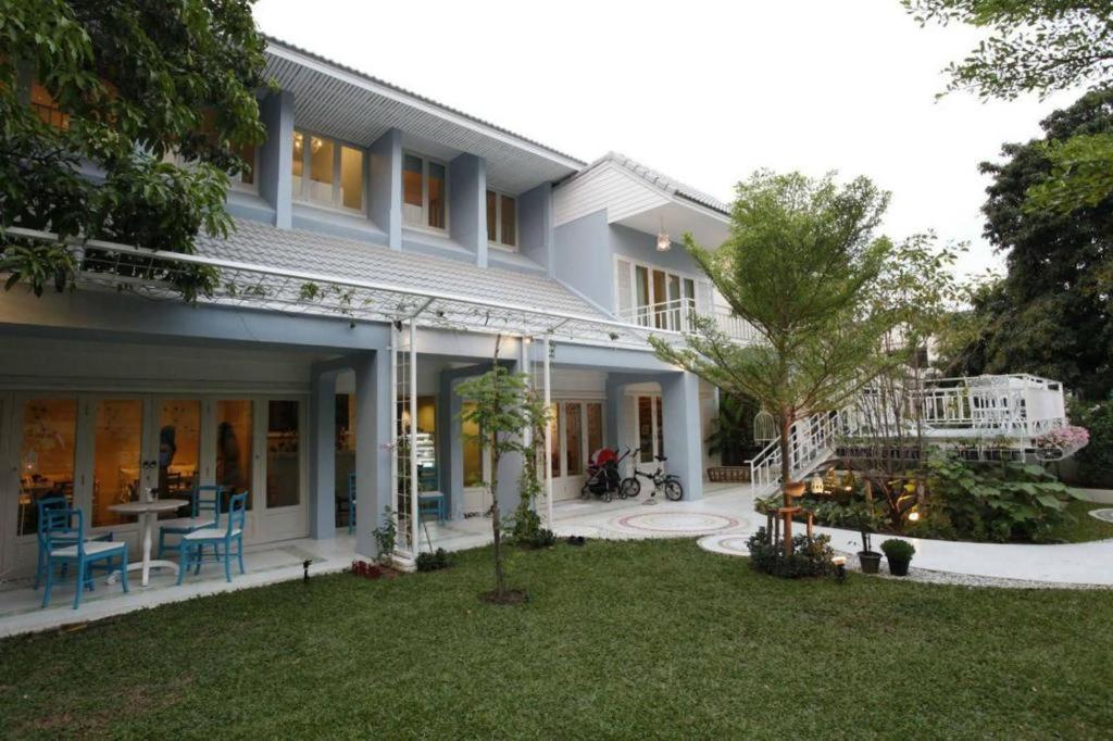 Baan Hmon-Oon Hotel Чиангмай Екстериор снимка